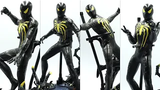 Hot Toys Anti-Ock Suit Spider-Man - One Perfect Pose