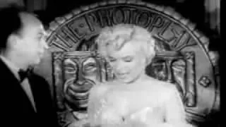 Marilyn Monroe - Gets the Photoplay Award 1954 FOOTAGE