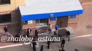 Видео "нападения" на опорный пункт объяснили в полиции Нур-Султана/instagram.com/zhaloby_astana