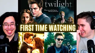 REACTING to *Twilight (2008)* IT'S SOOO FUNNY!!! (First Time Watching)  Movie Reactions