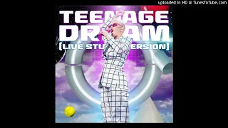 Katy Perry - Act My Age (Interlude) / Teenage Dream (Witness: The Tour Version)