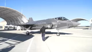 Eerste vlucht van een Nederlandse vlieger op de F-35