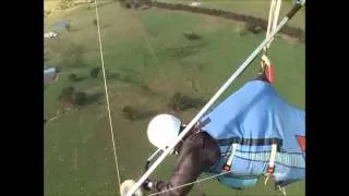 Massive Hang Glider Crash (WARNING Graphic Footage)