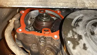 Vivaro 1.9 DTI water pump location