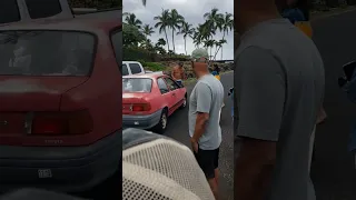 Local Hawaiian blocks tourist from Maui National Reserve!