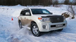 МАЖОР на TOYOTA Land Cruiser 200 кинул вызов НИВАМ, УАЗ и Mitsubishi Outlander на бездорожье