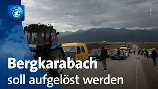 Separatistische Regierung: Bergkarabach soll aufgelöst werden