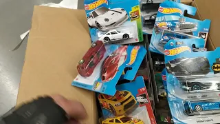 Охота на Hot Wheels STH появился кейс "P" в  Метро