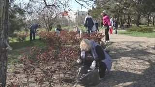 В Анапе прошёл большой общегородской субботник