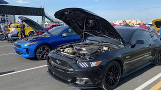 Kia Stinger GT vs Coyote Mustang Drag Race