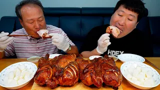 Whole chicken smoked with wood and charcoal - Mukbang eating show