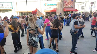 Y nos vamos a bailar con el trenecito 🚂💃🎵🕺