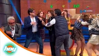 ¡Andrea Legarreta y Galilea Montijo se agarran a golpes! | El Muro | Hoy