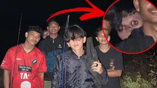 SEREMNYOO..!! Cowo2 ini Ganyadar Mancing diikutin Jin