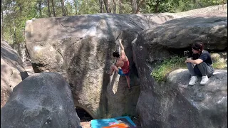 Graviton (Fb 7a) - Roche aux Sabots - Fontainebleau