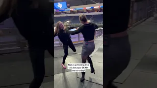 Mariah Bell and Ashley Cain vibin’ before SKAM starts today! #figureskating #skateamerica