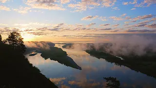 Рассвет таймлапс  HD  Река туман в первых лучах солнца. Dawn timelapse HD River in the sun.