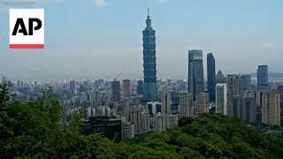 Moment when Taiwan earthquake shook financial district in Taipei