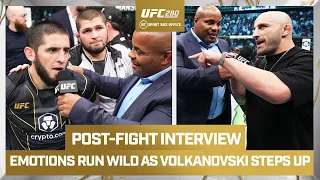 An emotional tribute to Khabib & Abdulmanap Nurmagomedov as Volkanovski steps up! | UFC280