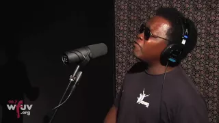 Lee Fields and the Expressions - "You're The Kind Of Girl" (Live at WFUV)