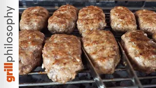 Burger patties mixed with veal-chicken-pork | Grill philosophy