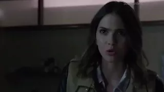 Teen Wolf 6×18 Lydia talks to the hellhound