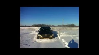 Попытка покорить снег на липучке Skoda Yeti Full HD 1080