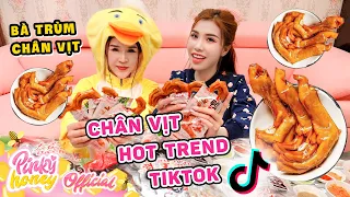 CHÂN VỊT TỨ XUYÊN HOT TIKTOK CHẤM THỬ CÁC LOẠI SỐT | Bà Trùm Chân Vịt Đến Thăm Pinky | PINKY HONEY