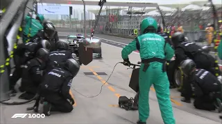 Oddly Satisfying Double Pitstop in F1 - Mercedes Masterclass