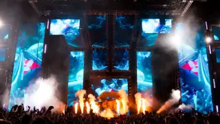 Skrillex @ Ultra Music Festival 2012 [HQ] (Full Set + Tracklist)