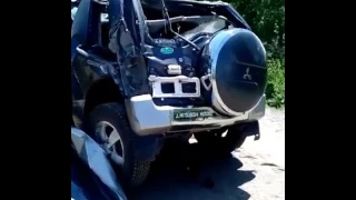 Очевидцы амурчане повредили внедорожник из за спора