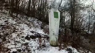 Городище чорних клобуків і центральна частина села. Прогулянка до північної межі Уляників трасою.