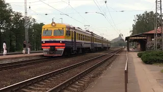 Электропоезд ЭР2Т-7115 на ст. Торнякалнс / ER2T-7115 EMU at Tornakalns station