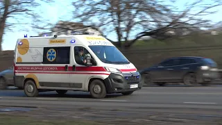 2x Rare Ambulances responding with sirens + Ford Transit riot van [Odessa]