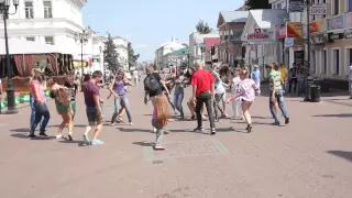 ЗОМБИ ФЛЭШ МОБ от Больших танцев и школы танца Dance 4 U.