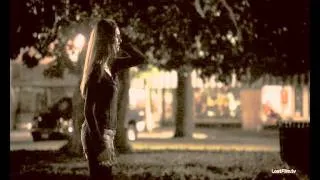 Damon/Elena-ты грустишь..