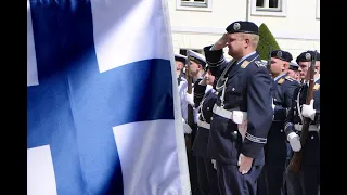 Military honours for Finland's President Alexander Stubb in Berlin