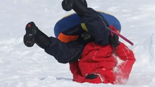 Самые опасные подения с ватрушки (тюбинг).