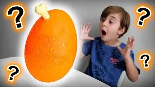 OVO MISTERIOSO GIGANTE DE DINOSSAURO 🥚 Marcos e Brancoala