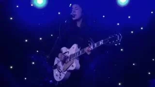 Daniela Andrade Sings "Come Around" Live at Chop Suey in Seattle (11-03-2016)