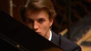 Sergei Rachmaninoff. Piano Concerto No. 2 in C minor, op. 18. (Alexander Sinchuk)