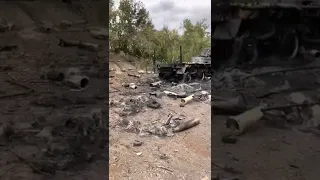 Destroyed artillery truck and 155 mm howitzer M777 of the Ukrainian army #shorts #howitzer #ukraine