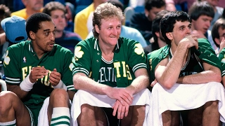 Did Larry Bird Really Play A Whole Game Using Only His Left Hand?