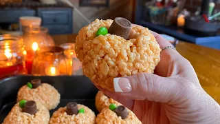 Making Rice Krispy Pumpkins! (Whispered version) ASMR Mini kitchen tour. ASMR