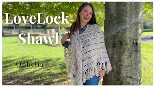 Easy Triangular Crochet Shawl Tutorial // Love Lock Shawl // A Shawl With A Closure