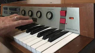 Philips Philicorda original all valve version,  super quick demo