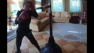 CAN YOU GO AS FAST AS THIS KID? fastest hands in boxing challenge- Nikita Kasyanov