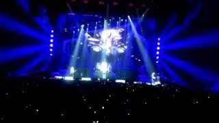 Paranoid - Black Sabbath (O2 Arena, London. 10/12/2013)