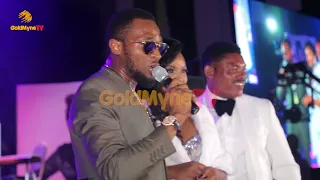D'BANJ PERFORMS FALL IN LOVE WHILE OMOTOLA AND HUSBAND DANCE