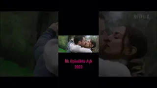 İlk öpücükte aşk (2023)